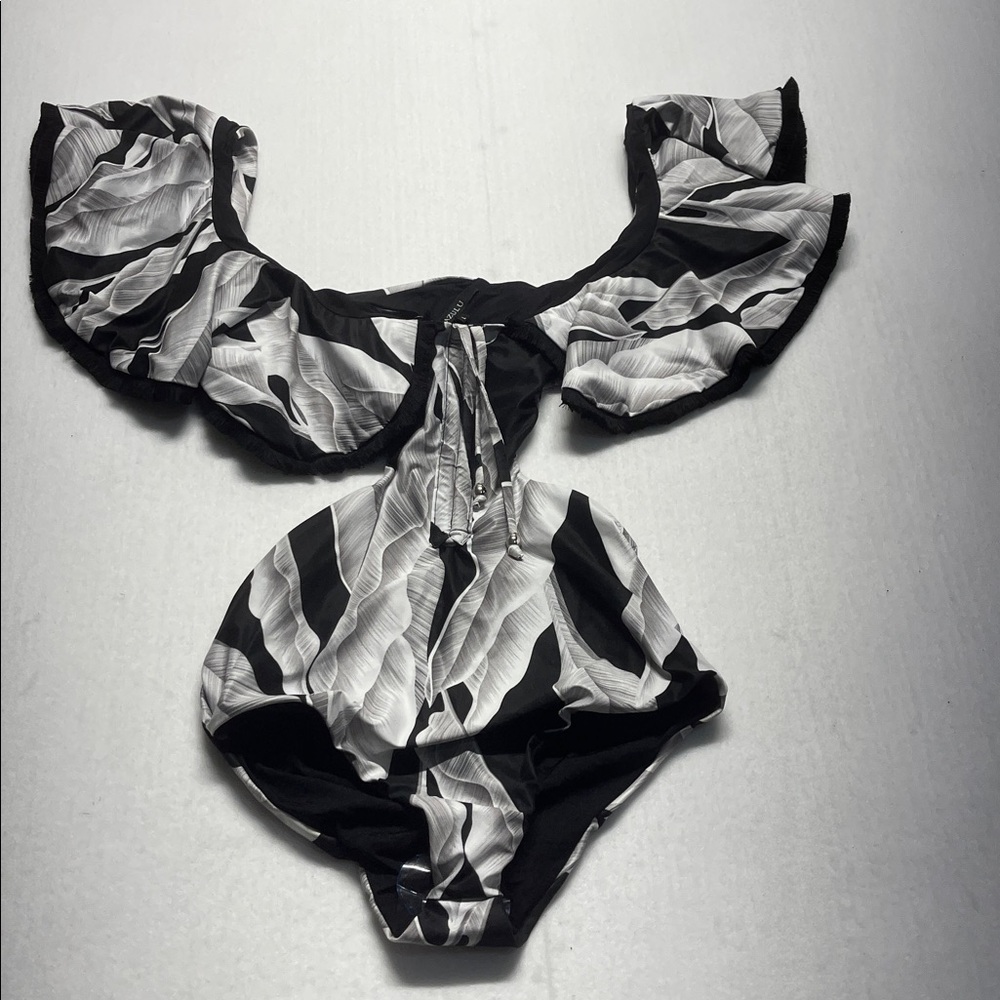 AZULU ruffle Black and white one piece Swimsuit New L